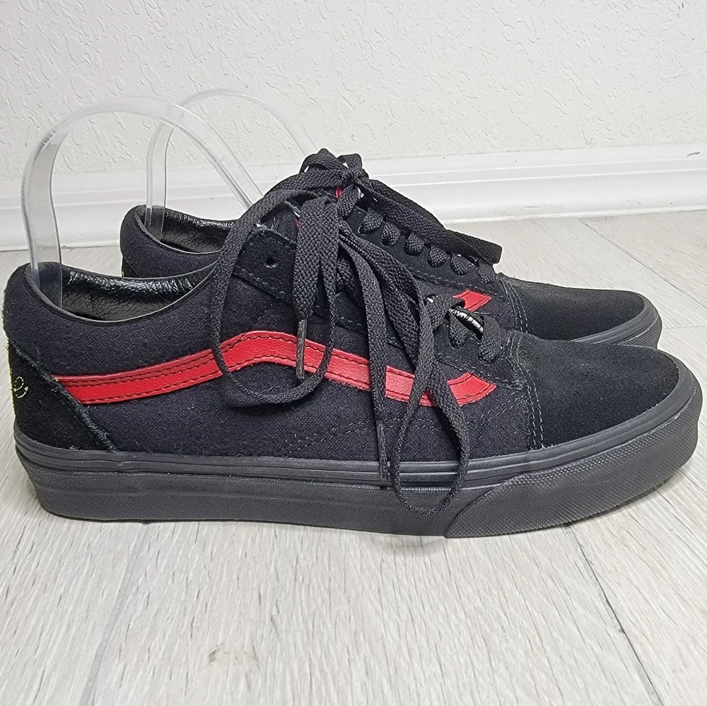 VANS OLD SKOOL X DISNEY MICKEY MOUSE Men's Sneaker 7.5.